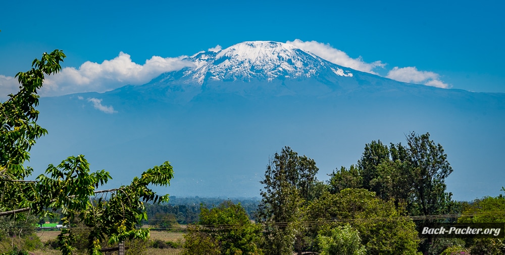 Gipfel des Kilimandscharo aus der Ferne