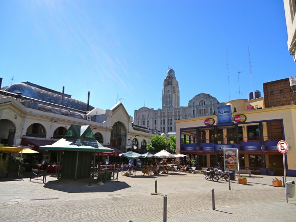 The Mercado del Puerto is the perfect place to eat local food