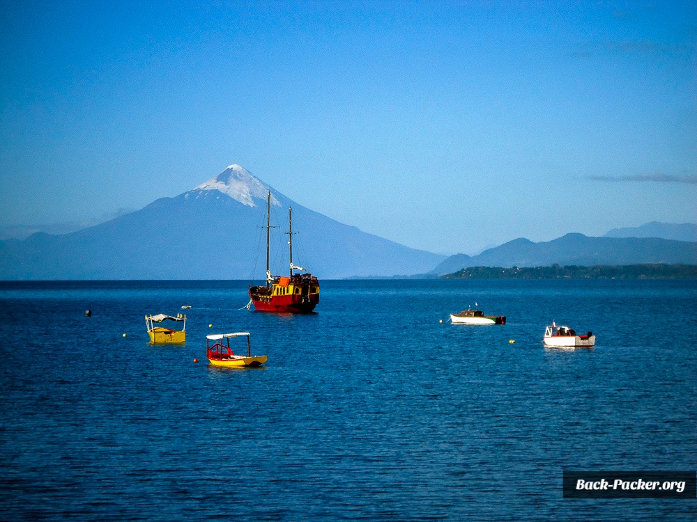 Die Sehenswürdigkeit nahe Puerto Varas ist der Vulkan Osorna der dem Mt. Fuji zum verwechseln ähnlich sieht