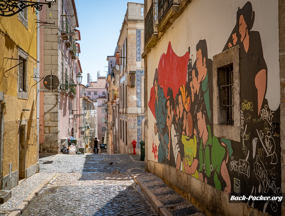 bemalte Wände in der Lissabonner Altstadt