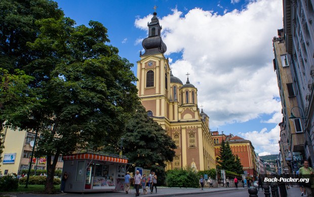 In der Innenstadt von Sarajevo stehen die Gotteshäuser verschiedener Religionen Tür an Tür