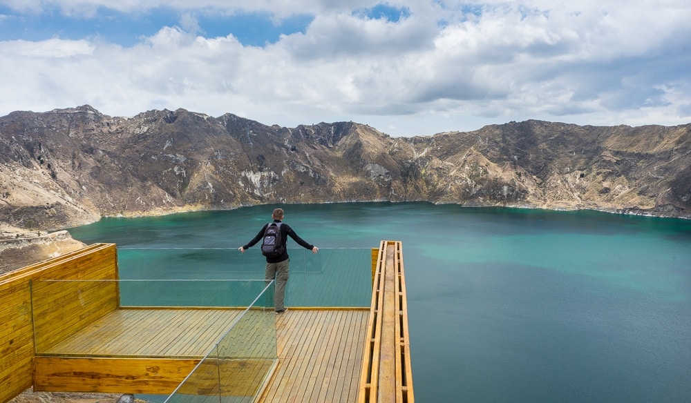 Der Quilotoa Krater - einer der vielen Sehesnwürdigkeiten in Ecuador entlang der Straße der Vulkane